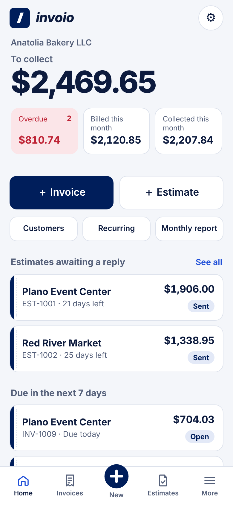 Invoio home screen showing amount to collect, overdue, billed and collected this month